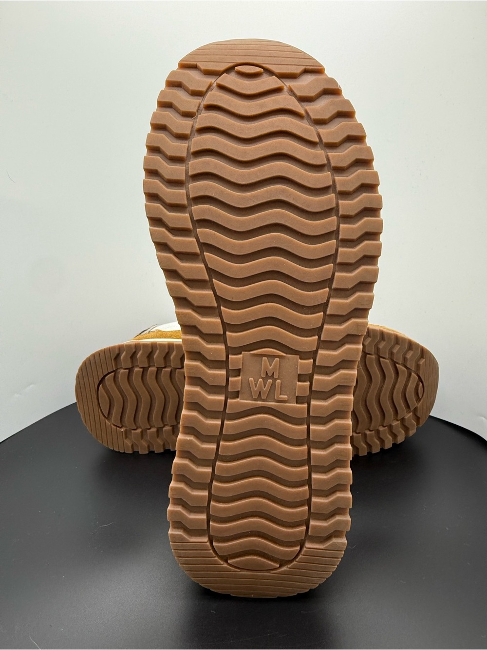 Madewell Kickoff Sneakers - Women’s 8.5 - Picture 11 of 11